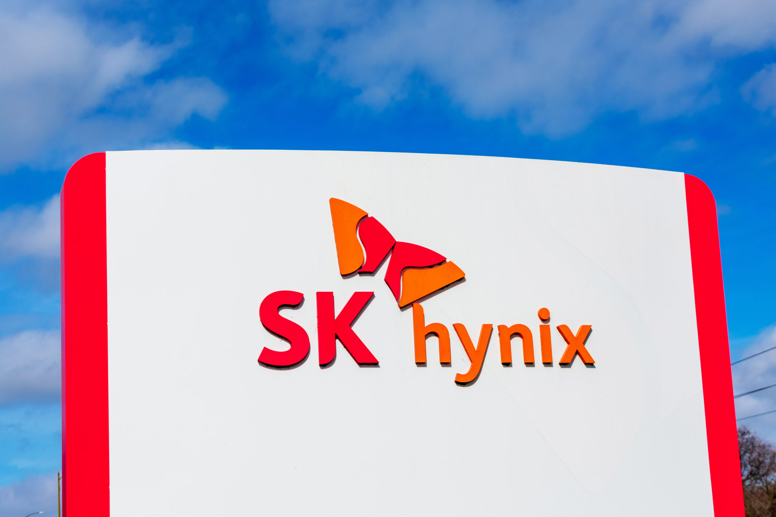 SK Hynix Achieves Six-Year High Profit Driven by AI Chip Demand Surge