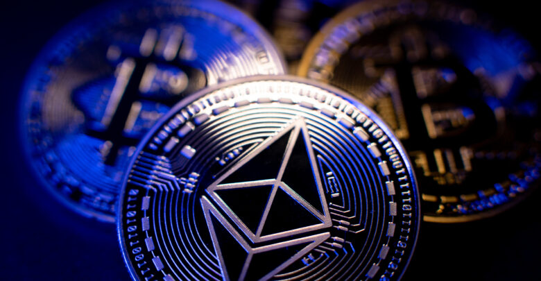 BREAKING: Bitcoin Breaks New Ground Surpassing $71K, Ethereum Reaches New Peaks