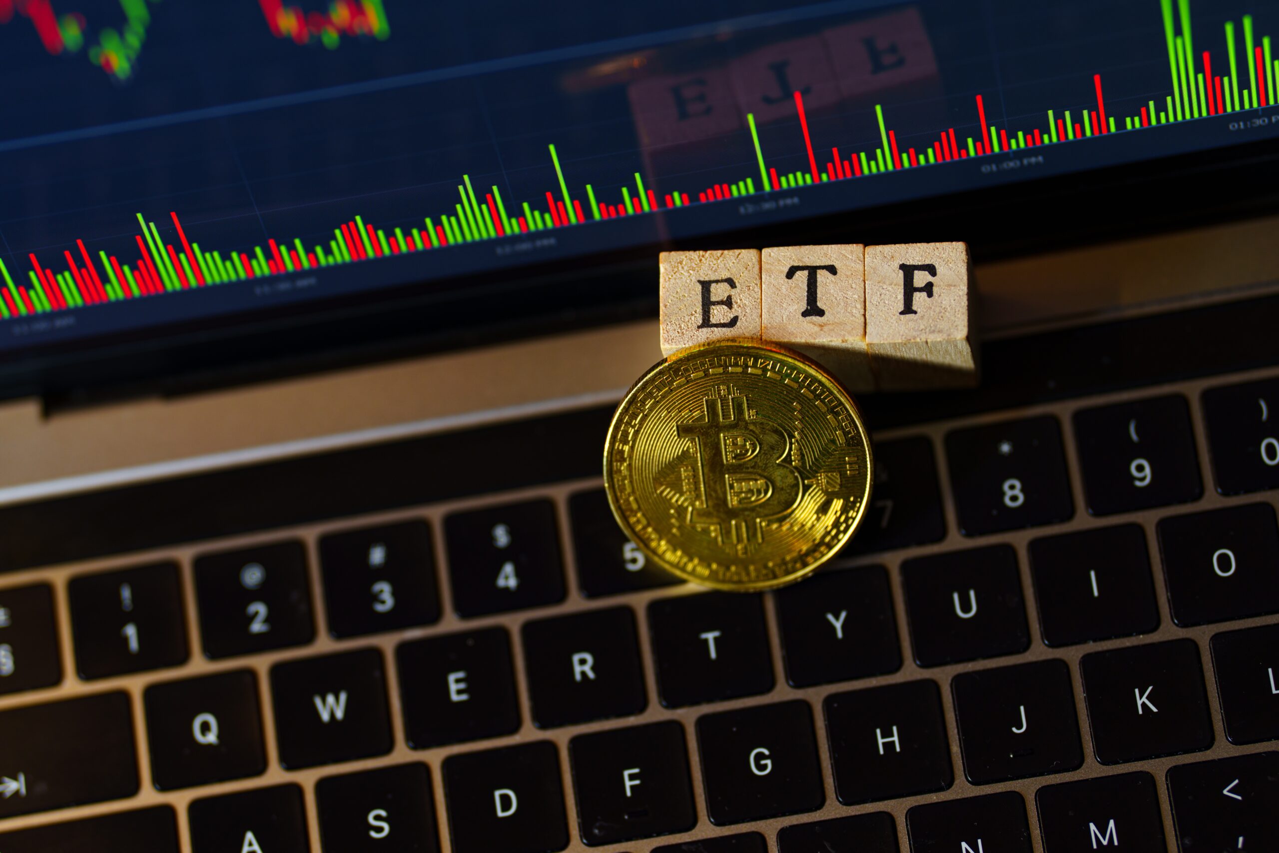 Bitcoin ETFs Face Pressure as GBTC Sees $100 Million in Outflows