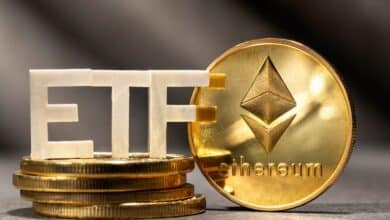 Ethereum ETFs Drive $2.2B Inflows as Grayscale Faces $285M Outflows